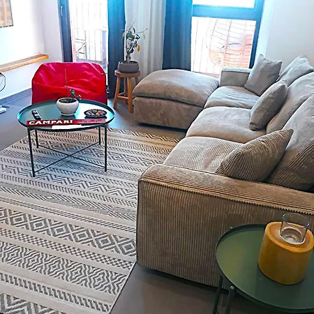 Luxury In Central Apartman Tirana