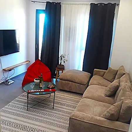 Luxury In Central Apartman *