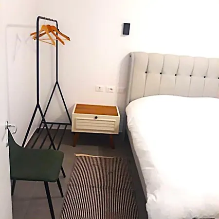 Luxury In Central Apartman